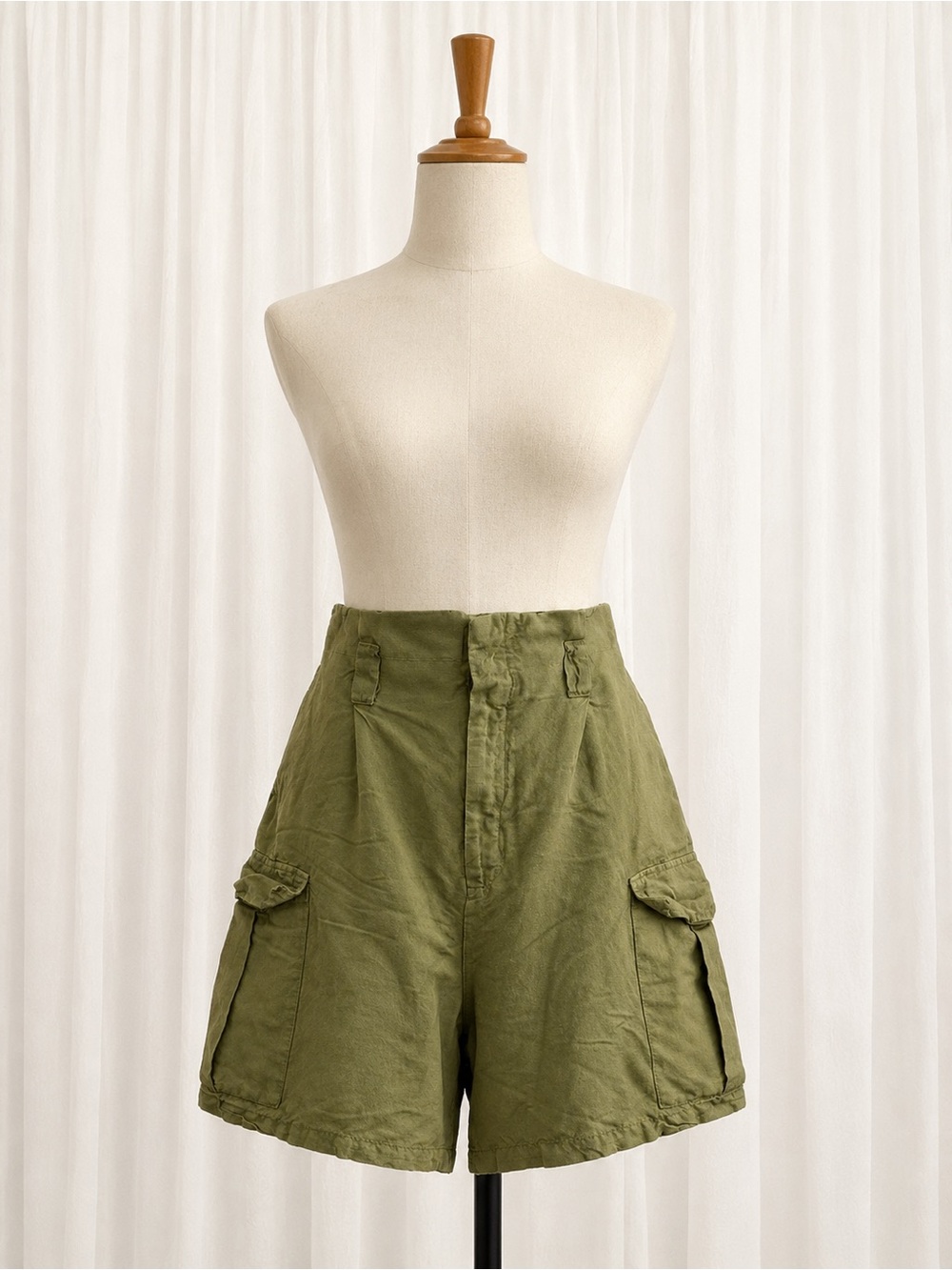 a new day Olive High-Waist Cargo Shorts
